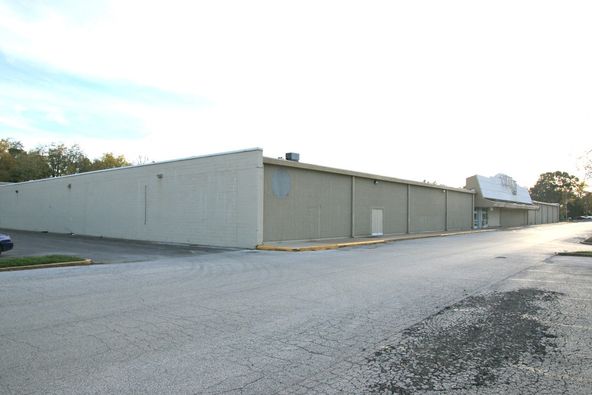 3840 46th Ave, Rock Island, IL 61201